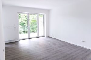 _Wohnzimmer_Balkon-01 (1)